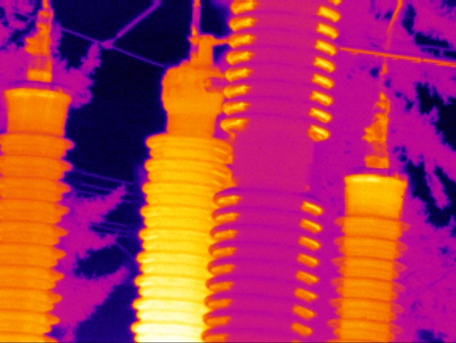 Thermal image showing three target points